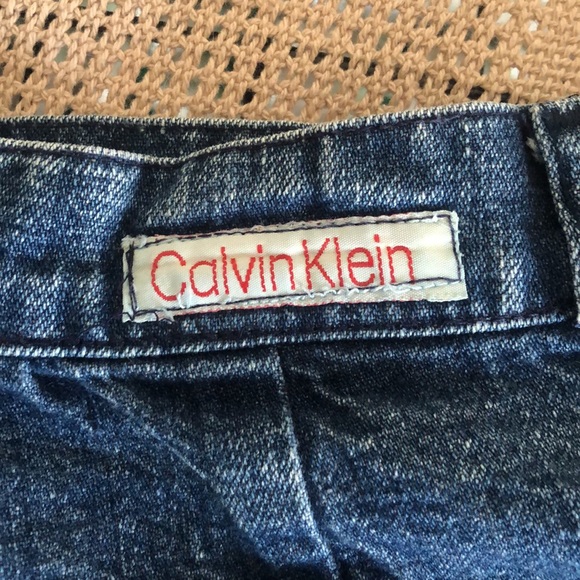 Vintage 1980’s Calvin Klein shorts - Picture 3 of 5